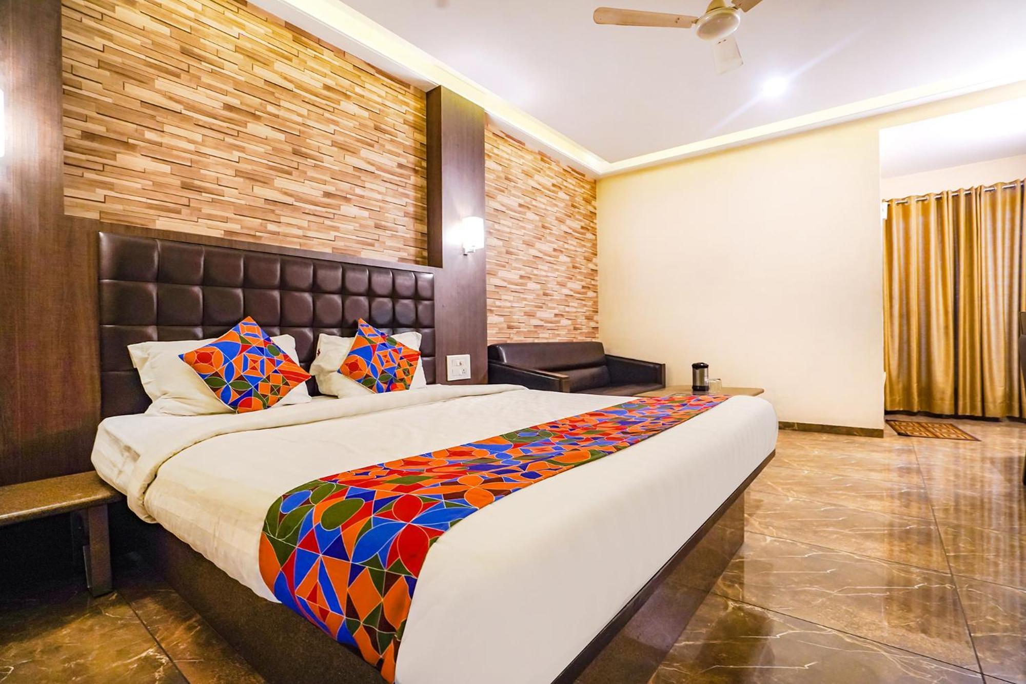 Fabhotel Jagannath - Nr Platinum Hospital, Sitabuldi Nagpur Bagian luar foto