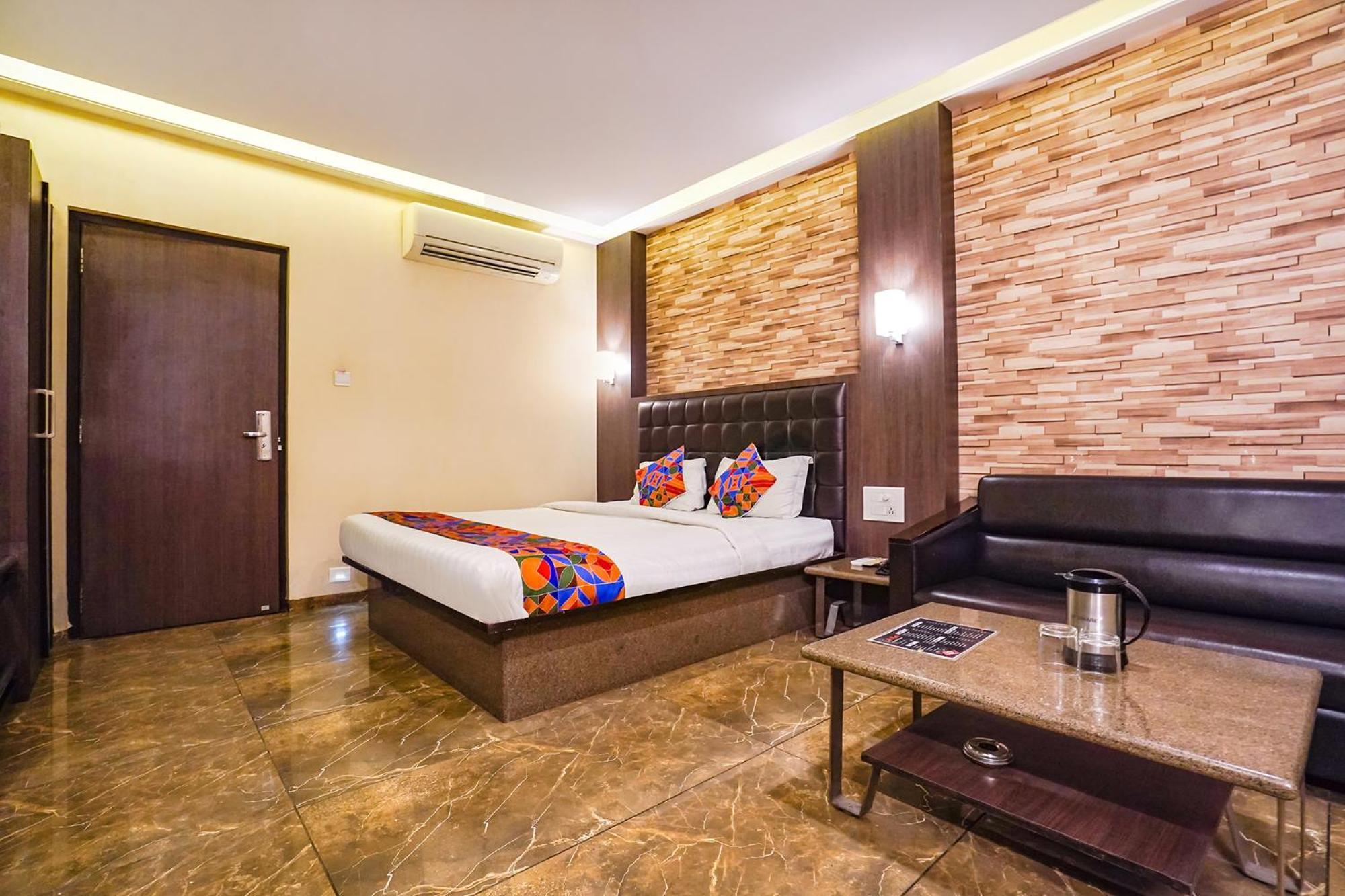 Fabhotel Jagannath - Nr Platinum Hospital, Sitabuldi Nagpur Bagian luar foto
