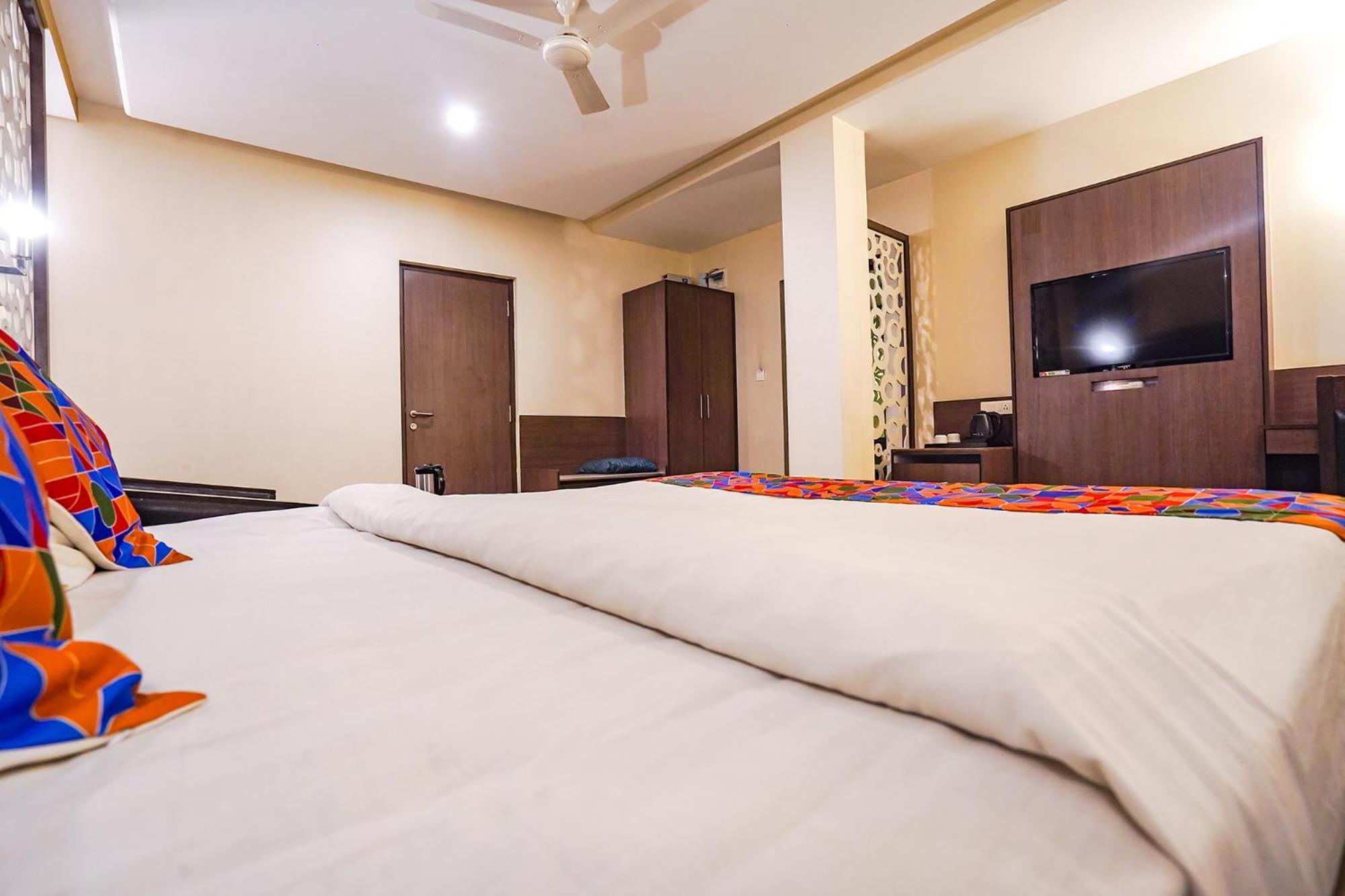 Fabhotel Jagannath - Nr Platinum Hospital, Sitabuldi Nagpur Bagian luar foto