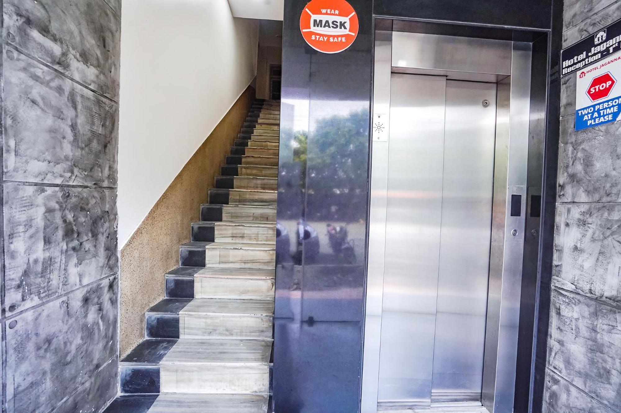 Fabhotel Jagannath - Nr Platinum Hospital, Sitabuldi Nagpur Bagian luar foto